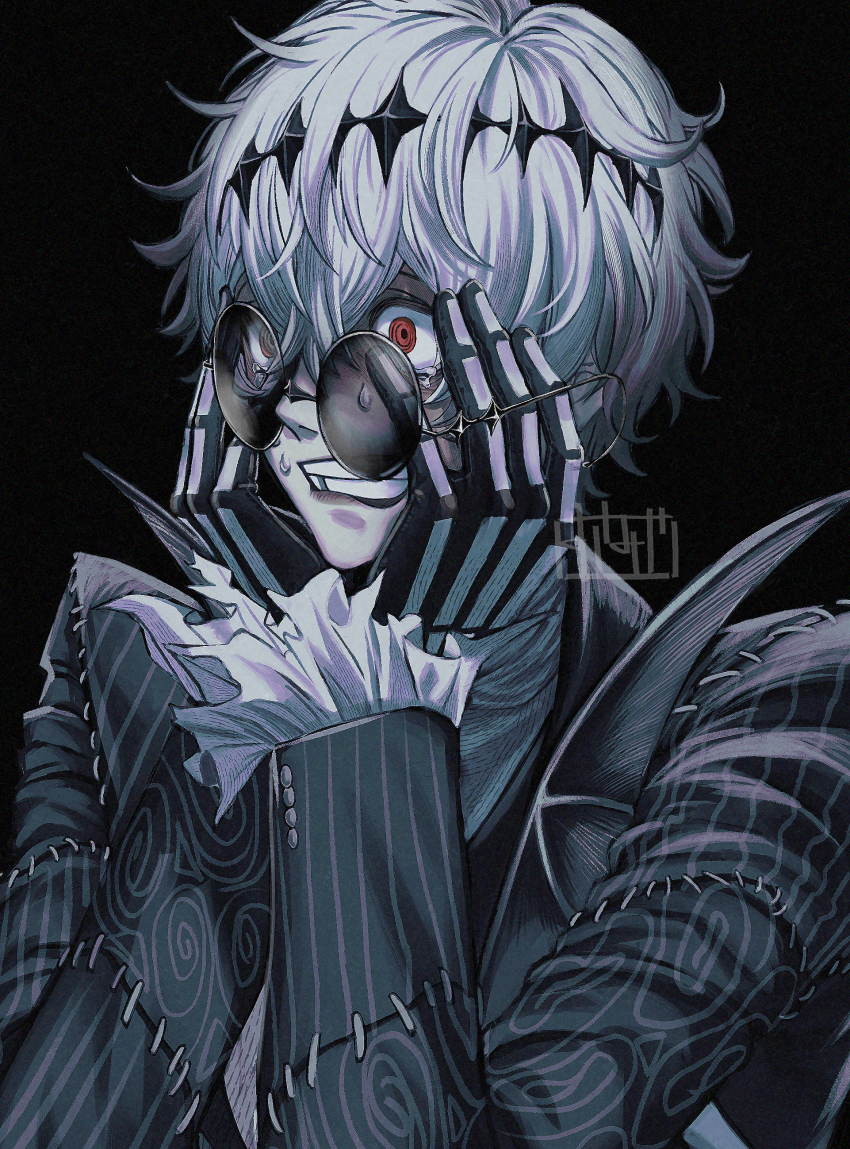 1boy absurdres black_background black_gloves black_jacket constricted_pupils gloves grey_hair hands_on_own_cheeks hands_on_own_face hands_up highres jacket looking_to_the_side male_focus missing_tooth red_eyes ringed_eyes short_hair simple_background skully_j._graves solo sunglasses susamiyasan twisted_wonderland upper_body