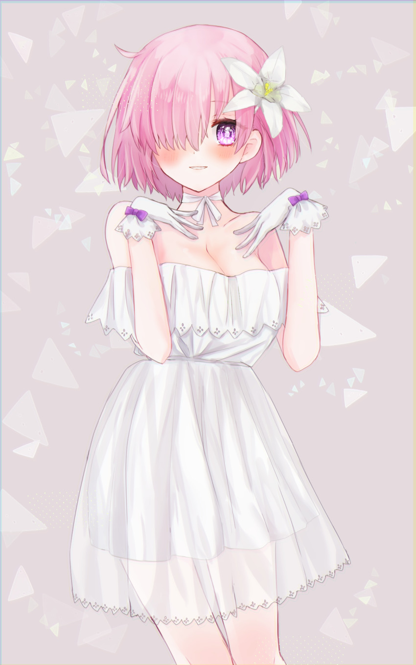 1girl bare_legs bare_shoulders blush bow breasts choker cleavage collarbone dress fate/grand_order fate_(series) flower gloves grey_background grin hair_flower hair_ornament hair_over_one_eye harukappa highres layered_dress looking_at_viewer mash_kyrielight mash_kyrielight_(formal_dress) medium_breasts medium_hair off-shoulder_dress off_shoulder official_alternate_costume pink_eyes pink_hair purple_bow ribbon ribbon_choker short_dress smile solo standing straight_hair thigh_gap white_dress white_flower white_gloves white_ribbon