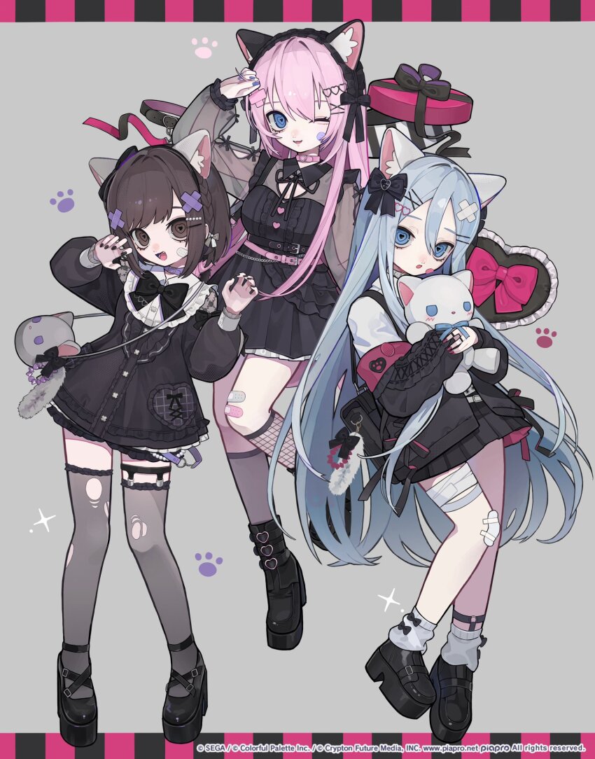 25-ji_luka 3girls animal_bag animal_ear_hairband animal_ears aqua_hair arm_up asymmetrical_legwear bag bag_charm bandaged_leg bandages bandaid bandaid_on_face bandaid_on_knee bandaid_on_leg belt belt_collar bib_collar black_bag black_belt black_bow black_bowtie black_dress black_jacket black_nails black_ribbon black_shoes blue_bow blue_bowtie blue_eyes blue_nails bow bowtie box braid breasts brown_eyes brown_hair cat_ear_hairband cat_ears cat_loving_(cevio) center_frills chain charm_(object) claw_pose collar commentary contrapposto copyright_notice dress dress_ribbon fake_animal_ears fang fishnet_kneehighs frilled_headwear frills full_body gauze_on_knee gift gift_box grey_background grey_hair hair_between_eyes hair_bow hair_ornament hairband half_crown_braid hand_up hands_up heart heart-shaped_pillow heart_hair_ornament highres holding holding_stuffed_toy jacket jacket_partially_removed jirai_kei kneehighs knees_together_feet_apart leg_up legwear_garter letterboxed long_hair long_sidelocks long_sleeves looking_at_viewer loose_socks mary_janes medium_breasts megurine_luka multiple_girls neck_ribbon official_art one_eye_closed open_mouth parted_bangs paw_print pillow pink_belt pink_collar pink_hair pink_nails platform_shoes project_sekai puffy_long_sleeves puffy_sleeves purple_collar ribbon see-through_clothes see-through_sleeves see-through_thighhighs shinonome_ena shirt shoes short_dress short_hair shorts shoulder_bag side_braid sidelocks sleeve_bow socks standing standing_on_one_leg stuffed_animal stuffed_cat stuffed_toy swept_bangs thighhighs tira_27 torn_clothes torn_thighhighs very_long_hair very_long_sidelocks vocaloid white_belt white_collar white_shirt white_socks x_hair_ornament yoisaki_kanade
