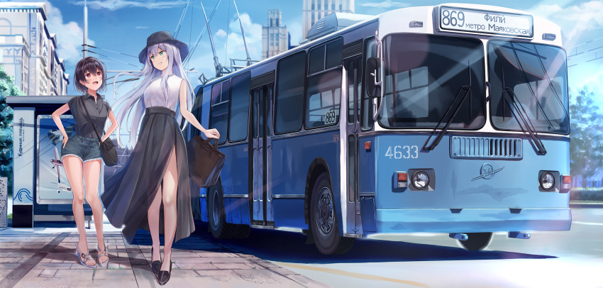 2girls alexandra_viktorovna_dashkova_(tukikagerou) bag black_footwear black_shirt blouse blue_shorts blue_sky brown_hair building bus bus_stop bush cloud day green_eyes hat high_heels highres holding holding_bag long_skirt moscow motor_vehicle multiple_girls original outdoors png_pant_(bus) purple_hair red_eyes road russia shadow sharifah_ozdil_(tukikagerou) shirt shorts sidewalk skirt sky thighs tree trolleybus white_footwear