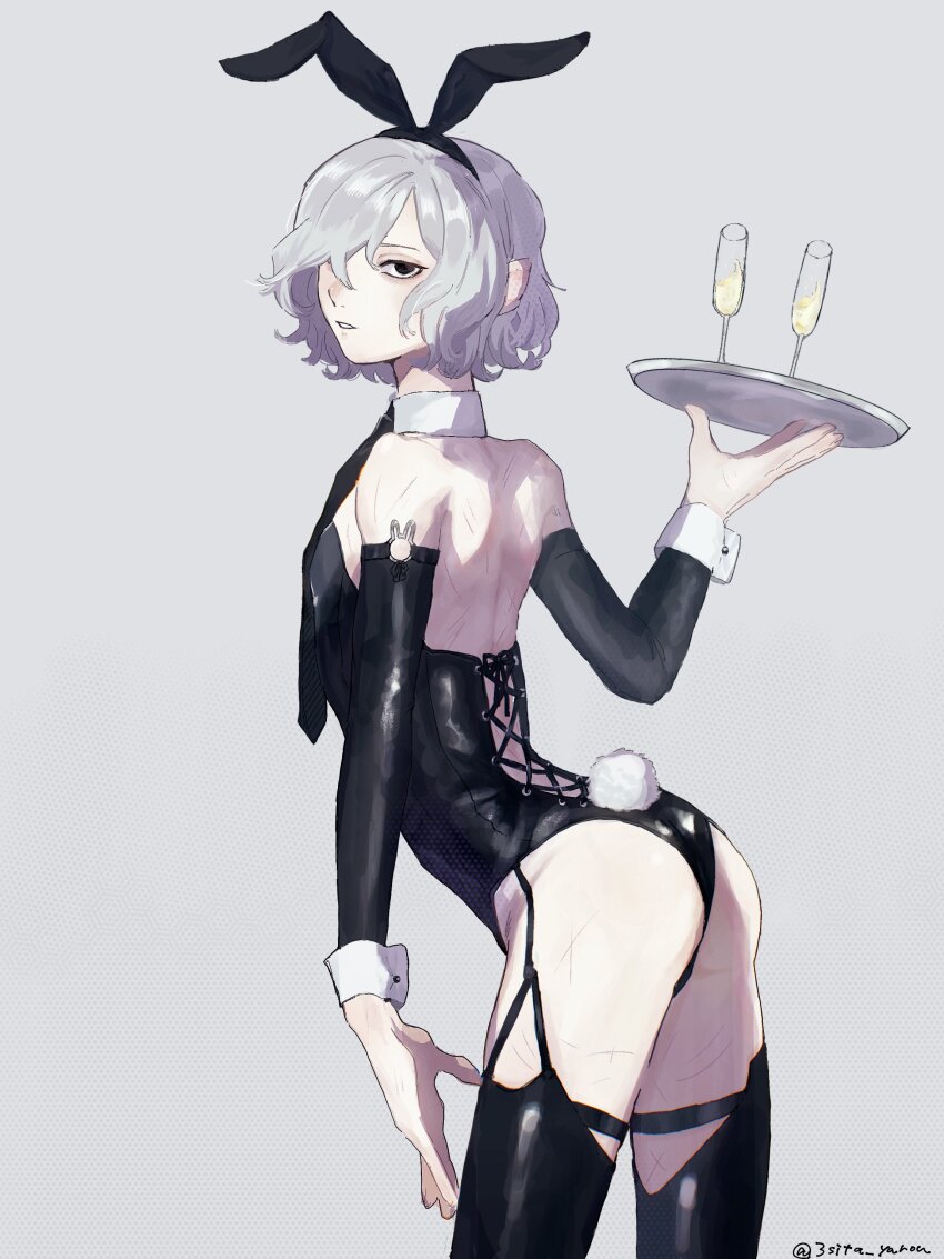 1boy absurdres alcohol androgynous animal_ears ass bags_under_eyes black_eyes black_leotard black_necktie black_thighhighs champagne champagne_flute cowboy_shot cross-laced_clothes cross-laced_leotard crossdressing crossdressing_(mtf) cup detached_collar detached_sleeves drinking_glass dungeon_meshi elf fake_animal_ears fake_tail garter_belt grey_background grey_hair hair_over_one_eye hand_up highres holding holding_tray leaning_forward leotard looking_at_viewer looking_back male_focus male_playboy_bunny mithrun momite_(3sita_yarou) multiple_scars necktie notched_ear parted_lips pointy_ears rabbit_ears rabbit_tail scar short_hair simple_background solo strapless strapless_leotard tail thighhighs trap tray wavy_hair wrist_cuffs