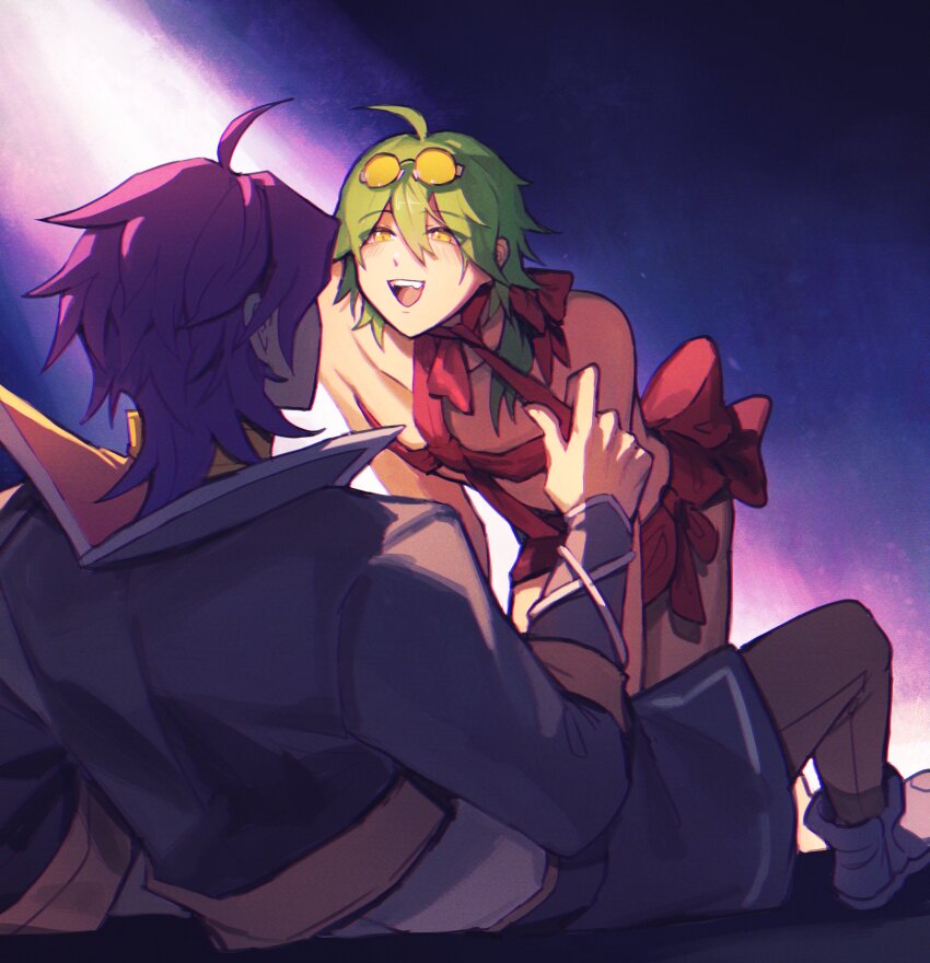 2boys :d absurdres ahoge blush bow collarbone ezreal gradient_background green_hair highres kayn_(league_of_legends) league_of_legends long_sleeves looking_at_another male_focus multiple_boys open_mouth purple_background red_bow short_hair smile sudo_(pseudostars) teeth upper_teeth_only yaoi yellow_eyes