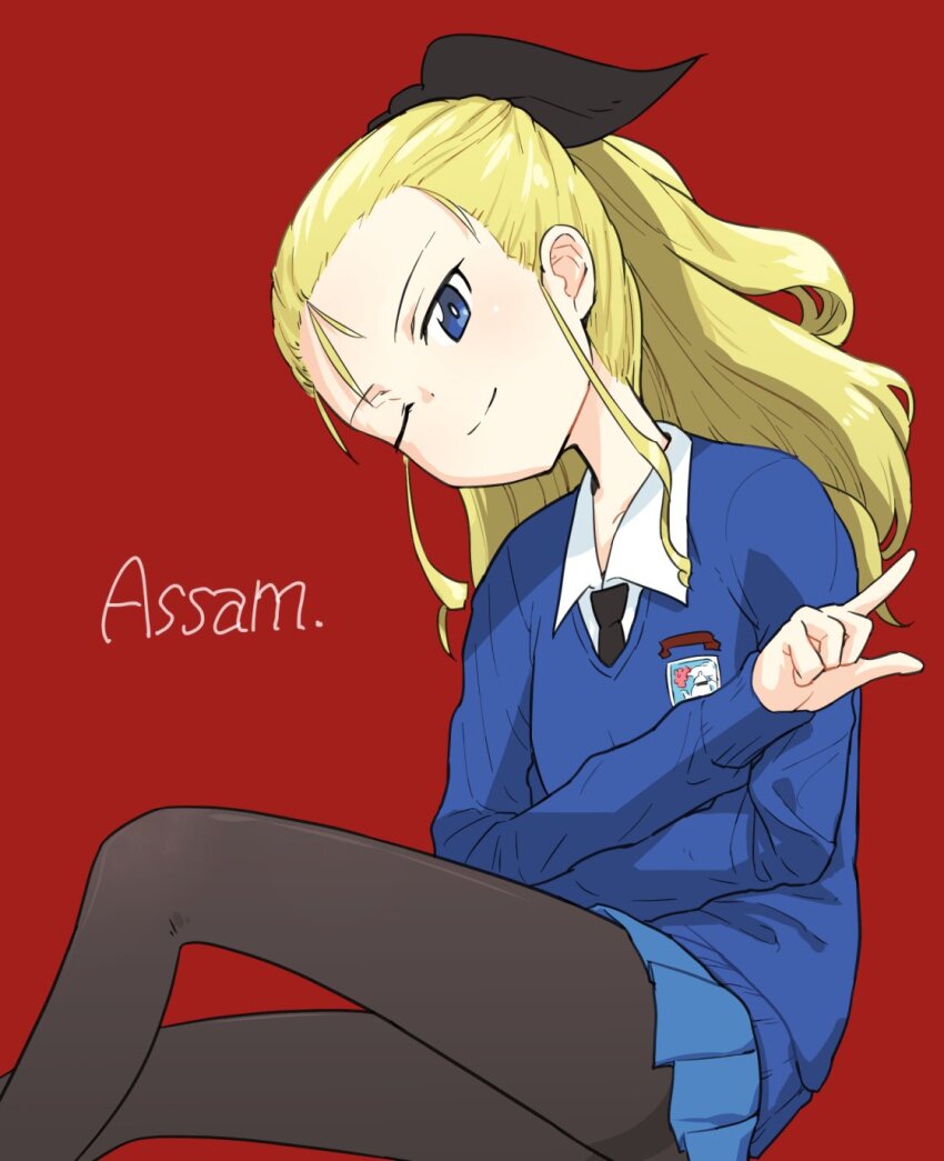 1girl assam_(girls_und_panzer) black_pantyhose blonde_hair blue_eyes blush character_name closed_mouth emblem girls_und_panzer hair_ribbon highres long_hair looking_at_viewer monolith_(suibou_souko) one_eye_closed pantyhose red_background ribbon school_uniform simple_background smile solo st._gloriana&#039;s_(emblem) st._gloriana&#039;s_school_uniform