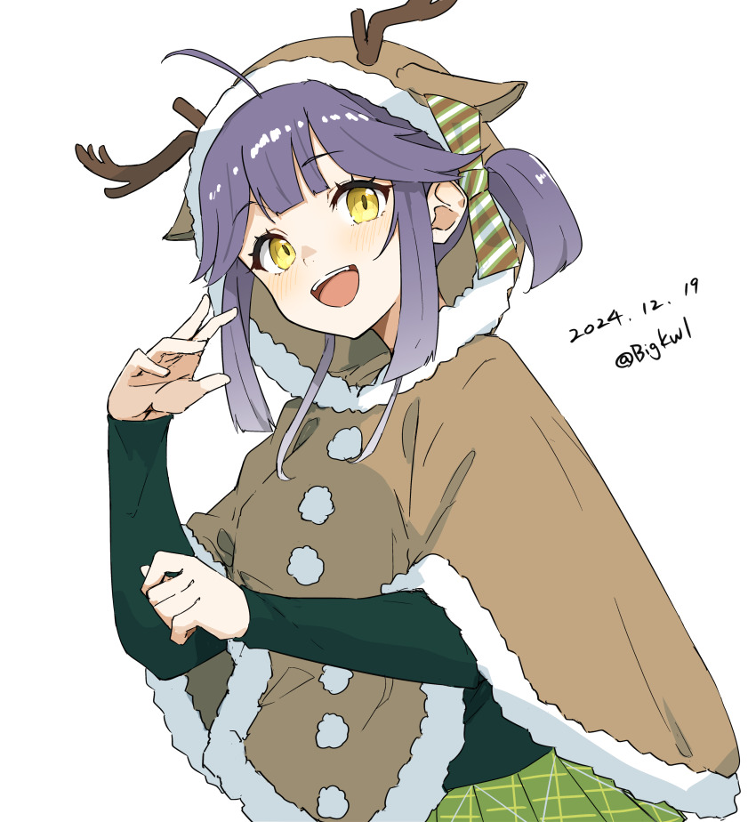 1girl absurdres ahoge animal_ears animal_hood antlers bigkwl brown_capelet brown_hood capelet dated deer_ears fake_antlers fur-trimmed_capelet fur-trimmed_hood fur_trim grey_hair hayanami_(christmas)_(kancolle) hayanami_(kancolle) highres hood hooded_capelet horns kantai_collection official_alternate_costume open_mouth ponytail reindeer_antlers reindeer_hood round_teeth short_hair solo teeth upper_body upper_teeth_only white_background yellow_eyes