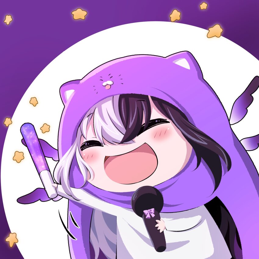 1girl algorhythm_project animal_ears black_hair cape cat_ears cosplay doma_umaru doma_umaru_(cosplay) eileennoir glowstick highres himouto!_umaru-chan holding holding_microphone microphone multicolored_hair open_mouth purple_cape ruang solo two-tone_hair virtual_youtuber white_hair
