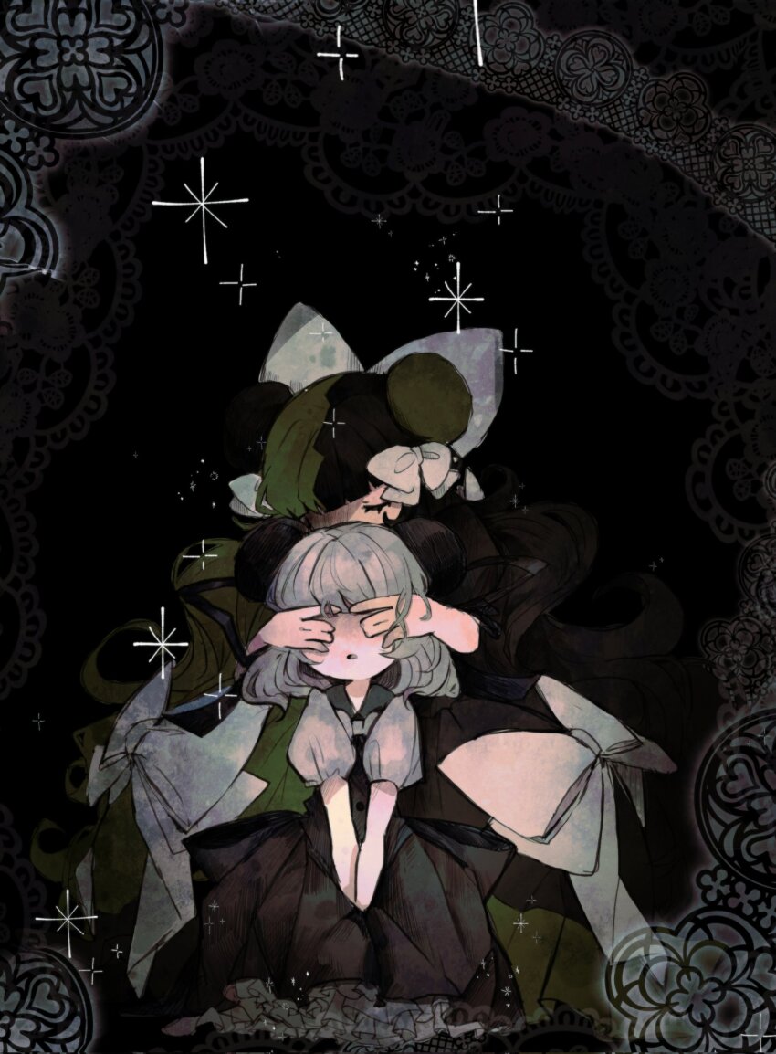 2girls black_dress black_hair bow closed_eyes covered_eyes covering_another&#039;s_eyes curly_hair dress frilled_dress frills green_hair highres long_hair multicolored_hair multiple_girls pucchi_woofwoof puffy_short_sleeves puffy_sleeves ribbon short_sleeves sparkle towelket_wo_mou_ichido two-tone_hair warau_warawau warawau_nyamunyamu white_hair white_ribbon yukikaze2828