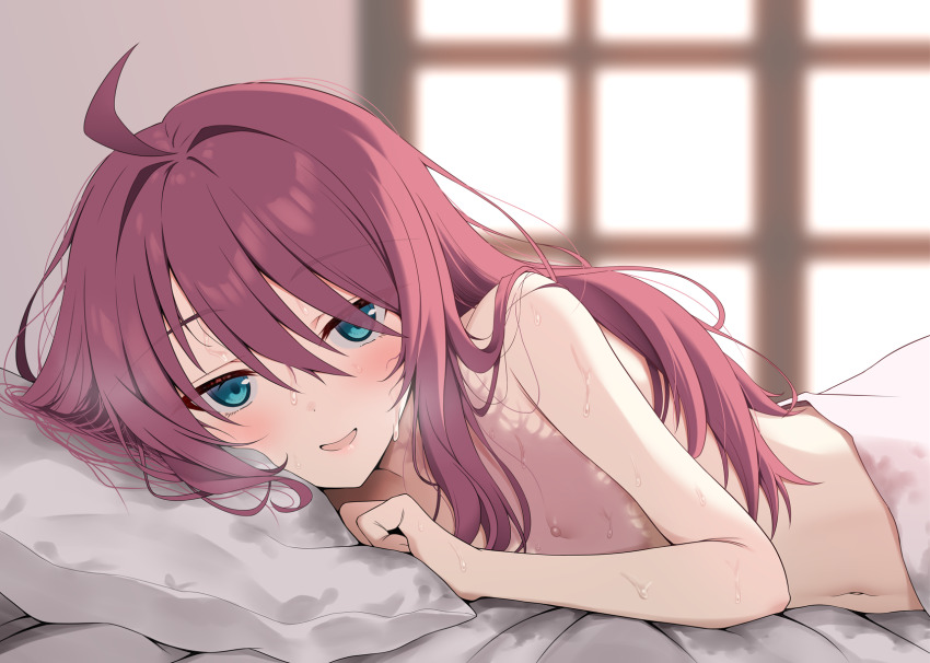 1girl ahoge bed blue_eyes blush breasts commentary_request highres hinata_kokage kazuuchi_ataru long_hair looking_at_viewer nipples nude on_bed pillow red_hair shinsougumi small_breasts solo sweat under_covers virtual_youtuber window