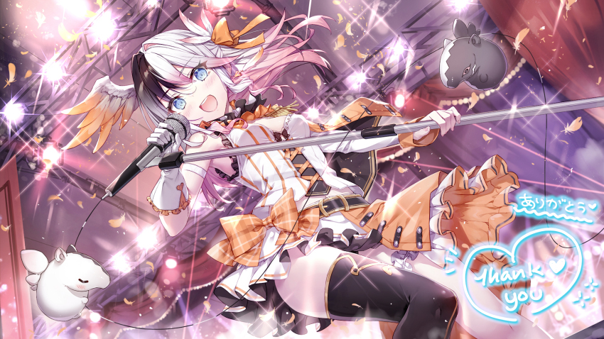 1girl arm_strap belt black_belt black_hair black_thighhighs blue_eyes blush bow breasts dress frilled_thigh_strap gabiran gloves gradient_hair hair_bow head_wings highres holding holding_microphone holding_microphone_stand idol idol_clothes microphone microphone_stand multicolored_hair open_mouth orange_bow pink_hair plaid_bow production_kawaii second-party_source single_glove single_sleeve single_thighhigh solo stage_lights striped_clothes striped_dress thank_you thigh_strap thighhighs vertical-striped_clothes vertical-striped_dress virtual_youtuber white_gloves white_hair wings yumekui_kohaku