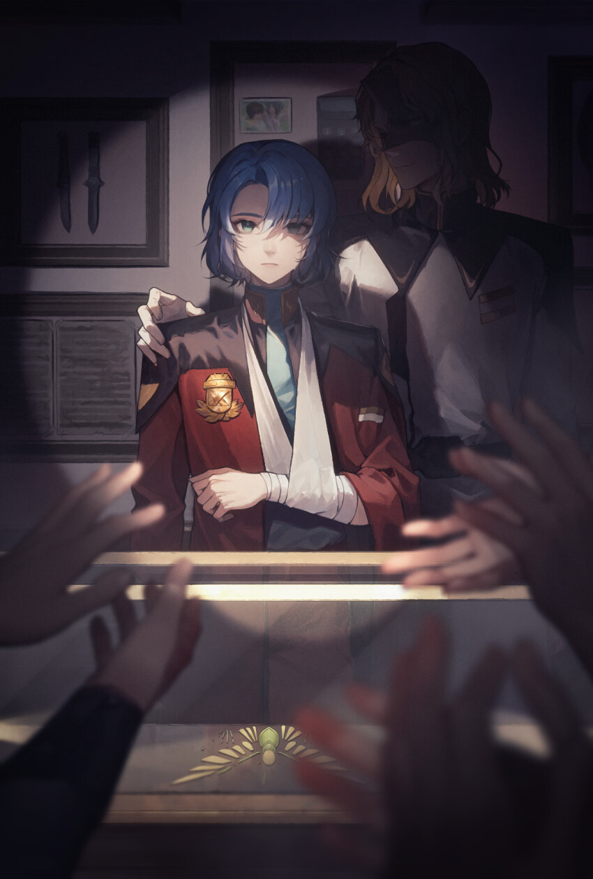 2boys arm_sling athrun_zala bai_rui bandages blonde_hair blue_hair clapping green_eyes gundam gundam_seed gundam_seed_destiny hand_on_another&#039;s_shoulder highres jacket male_focus mask military military_uniform multiple_boys rau_le_creuset red_uniform shirt short_hair smile spotlight white_uniform zaft_uniform
