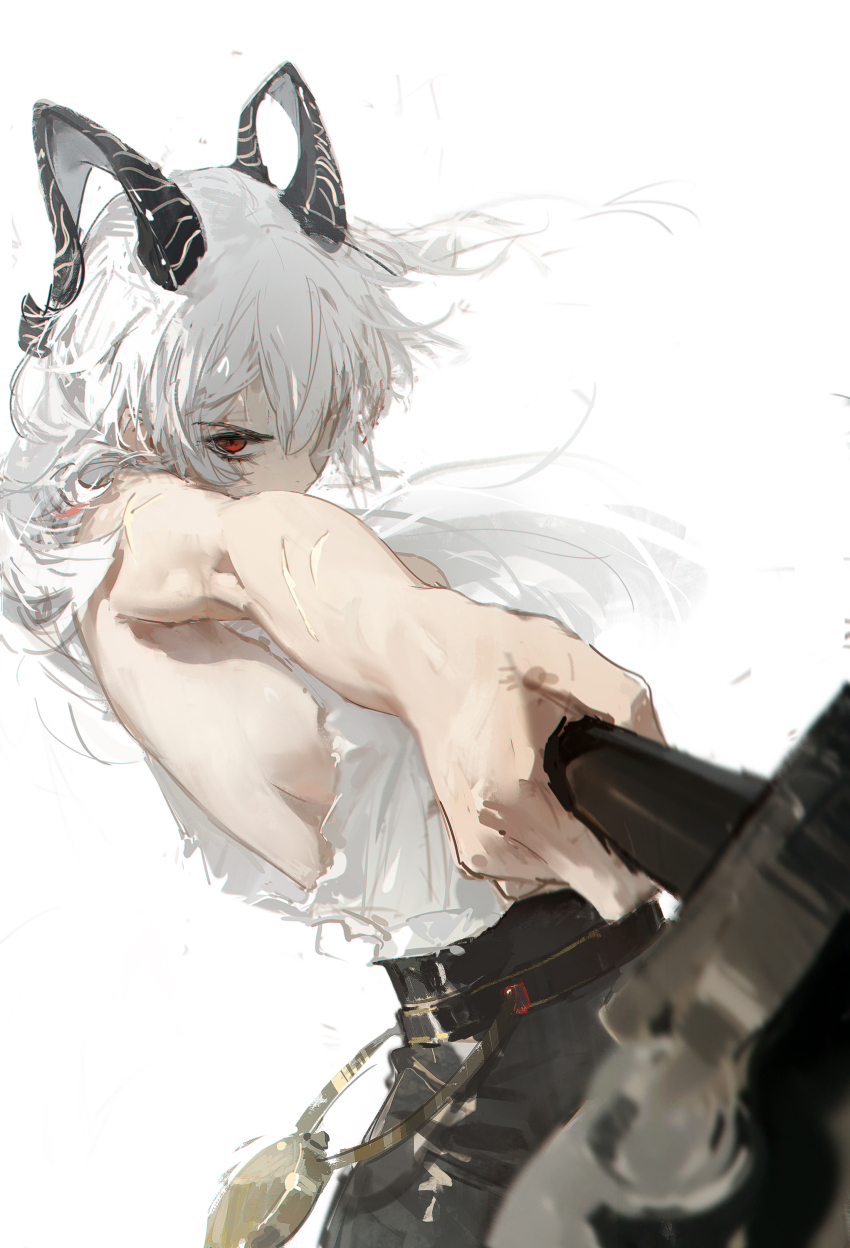 1girl absurdres bare_shoulders black_horns black_pants breasts commentary cowboy_shot curled_horns dino_(dinoartforame) high-waist_pants highres holding holding_sword holding_weapon horns large_breasts long_hair looking_at_viewer pants red_eyes shirt shirt_tucked_in sideboob simple_background solo sword torn_clothes torn_shirt v-shaped_eyebrows weapon white_background white_hair white_shirt wuthering_waves zani_(wuthering_waves)