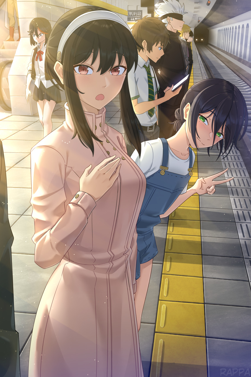 3girls 5boys artist_name black_blindfold black_hair black_jacket black_skirt black_vest blazer blindfold blonde_hair blue_eyes blue_overalls bodysuit boots bow bowl_cut bowtie brown_hair brown_pants business_suit buttoned_cuffs buttons chainsaw_man coat collared_shirt covered_eyes crossover escalator formal_clothes gojou_satoru green_eyes green_necktie grey_suit hair_bun hairband highres holding holding_phone jacket jujutsu_kaisen kageyama_shigeo kill_la_kill kimi_no_na_wa. knee_boots looking_at_phone matoi_ryuuko mixed-language_commentary mob_psycho_100 multicolored_hair multiple_boys multiple_girls necktie one-punch_man overalls pants phone pink_coat railroad_tracks rappa_(sirrappa) red_bow red_bowtie red_eyes red_footwear red_hair reigen_arataka reze_(chainsaw_man) saitama_(one-punch_man) school_uniform shirt short_hair short_hair_with_long_locks skirt smile spiked_hair spy_x_family streaked_hair striped_necktie subway_station suit sunlight tachibana_taki train v vest white_hair white_hairband white_shirt yellow_bodysuit yor_briar