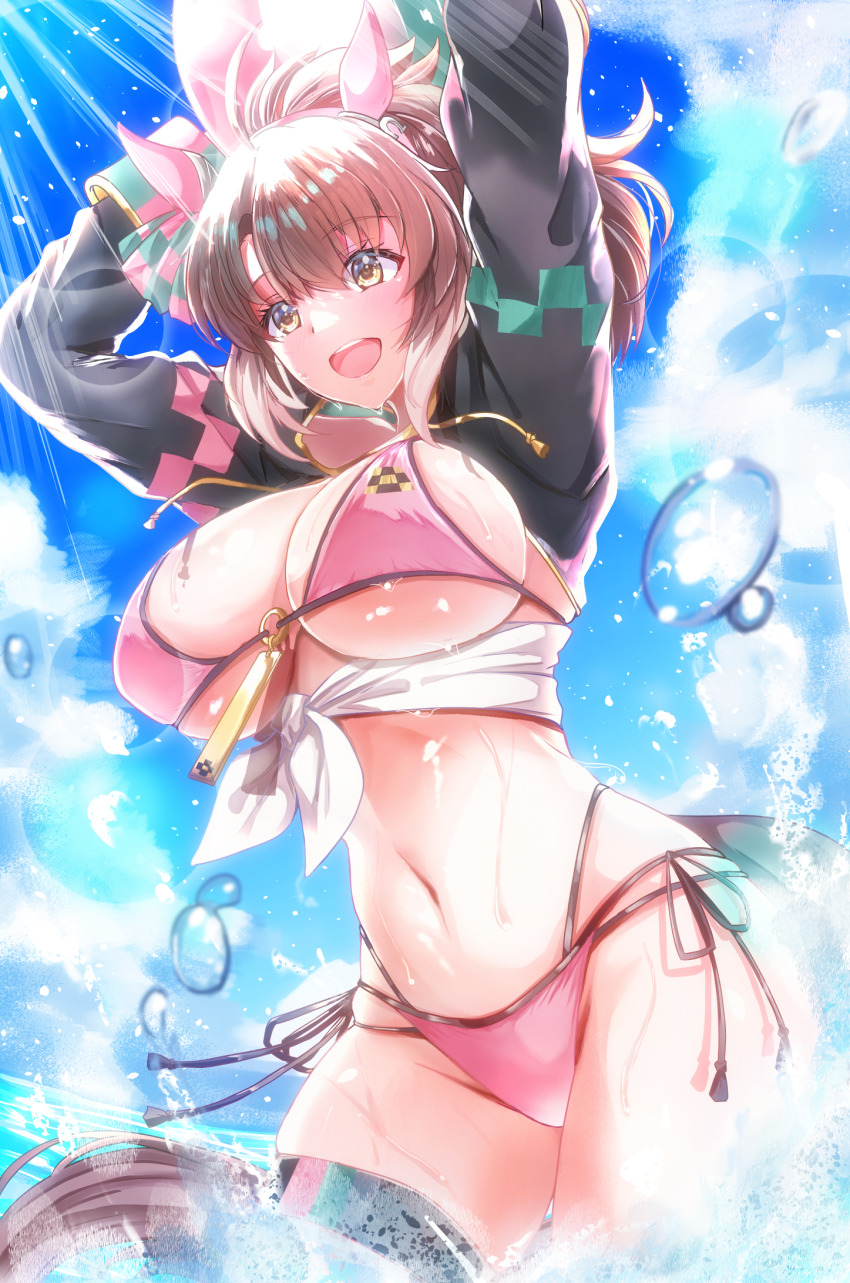 animal_ears arms_up ball beachball breasts brown_hair cleavage collarbone commentary_request dantsu_flame_(umamusume) hair_between_eyes hair_ornament highres horse_ears horse_girl horse_tail kentan_(kingtaiki) large_breasts lens_flare navel ocean open_mouth sky swimsuit tail umamusume water