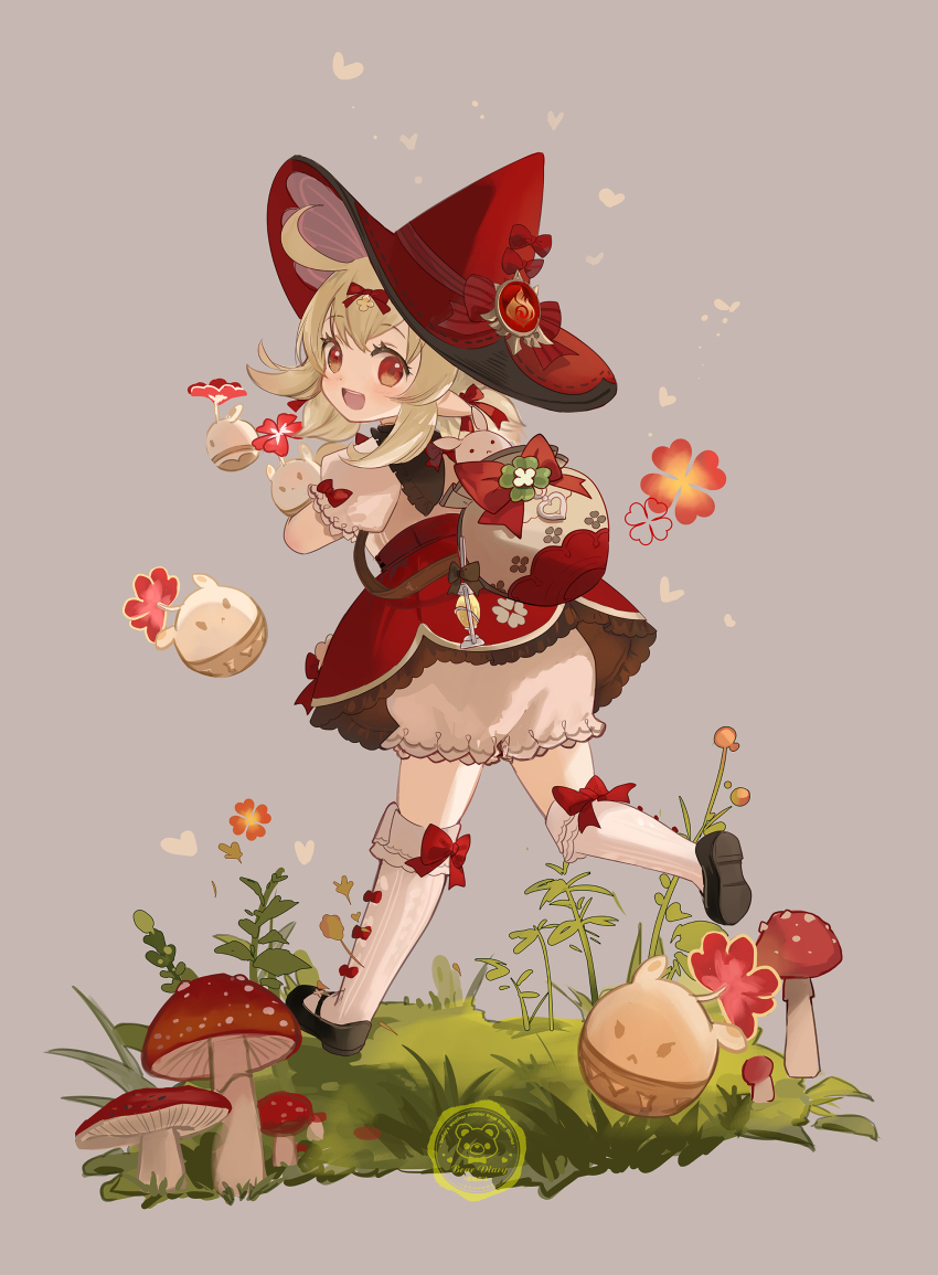1girl :d absurdres ahoge backpack bag black_bow black_shoes blonde_hair bloomers blush bomb bow brown_bag chinese_commentary clover_print commentary_request detached_collar dodoco_(genshin_impact) explosive eyelashes fly_agaric frilled_skirt frilled_sleeves frilled_thighhighs frills from_behind genshin_impact grass grey_background hair_between_eyes hair_bow hat hat_bow heart high-waist_skirt highres issign jumpy_dumpty klee_(blossoming_starlight)_(genshin_impact) klee_(genshin_impact) long_hair looking_at_viewer low_twintails mary_janes mushroom official_alternate_costume open_mouth plant pointy_ears puffy_short_sleeves puffy_sleeves red_bow red_eyes red_hat red_skirt running shirt shoes short_sleeves sidelocks simple_background skirt smile solo striped_bow teeth thighhighs twintails underwear upper_teeth_only vision_(genshin_impact) watermark white_bloomers white_shirt white_thighhighs witch_hat