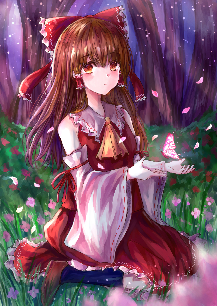 1girl absurdres ascot blush bow brown_eyes brown_hair bug butterfly closed_mouth commentary_request detached_sleeves falling_petals frilled_bow frilled_hair_tubes frills hair_bow hair_tubes hakurei_reimu highres insect long_hair looking_at_viewer petals pink_butterfly pink_petals red_bow red_skirt ribbon-trimmed_sleeves ribbon_trim shoes sitting skirt skirt_set socks solo suzushina touhou yellow_ascot