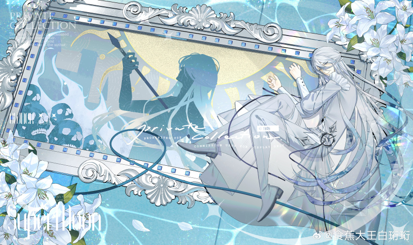 1boy absurdres blue_background boots cael_anselm cape caustics chinese_commentary closed_mouth commission cuff_links expressionless fire flower frills full_body hair_between_eyes highres impaled jacket lily_(flower) long_bangs long_hair long_sleeves looking_at_viewer looking_to_the_side lovebrush_chronicles lying male_focus on_side painting_(object) pants picture_frame polearm purple_eyes refraction see-through_clothes shi_jiao_dawang_bai_heng_heng side_cape skull solo spear sun_symbol thigh_boots very_long_hair watermark weapon weibo_watermark white_boots white_cape white_flower white_hair white_jacket white_lily white_pants