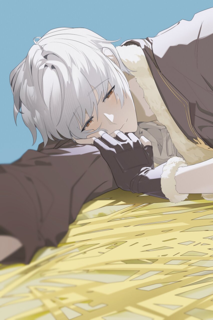 1boy absurdres anli_(noctilucent) black_gloves blue_background brown_eyes brown_jacket fingerless_gloves fur-trimmed_gloves fur-trimmed_jacket fur_trim gloves grey_shirt hair_between_eyes half-closed_eyes hay highres jacket kyou_tayaoi light_smile looking_at_viewer lying male_focus noctilucent:_before_dawn on_stomach shirt solo upper_body white_hair
