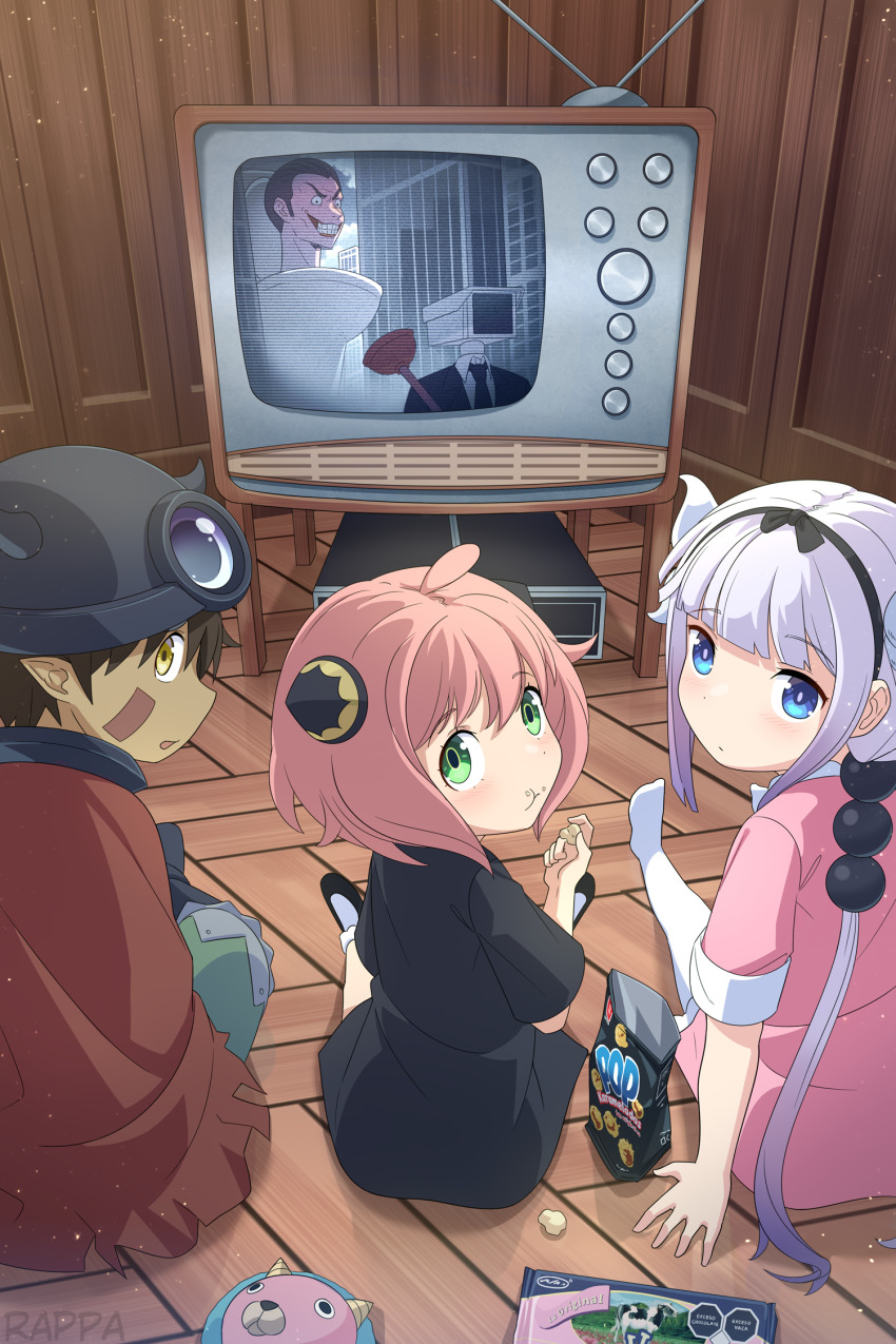 1boy 2girls anya_(spy_x_family) artist_name bag_of_chips black_bow black_footwear black_hairband black_shirt blue_eyes blunt_bangs blush bobby_socks bow brown_hair camera_man_(skibidi_toilet) candy cape chewing child chocolate chocolate_bar closed_mouth commentary crossover crt dark_skin director_chimera_(spy_x_family) dragon_girl dragon_horns eating english_commentary food full_body gradient_hair green_eyes green_pants hair_between_eyes hair_bobbles hair_ornament hairband hairpods hand_on_floor hand_up head_tilt helmet highres horns indoors kanna_kamui kobayashi-san_chi_no_maidragon light_particles long_hair long_sleeves looking_at_viewer looking_back low_twintails made_in_abyss meme multicolored_hair multiple_crossover multiple_girls no_shoes on_floor open_mouth pants pink_hair pink_shirt plunger pointy_ears pov purple_hair rappa_(sirrappa) red_cape reg_(made_in_abyss) scanlines shaft_look shirt short_hair short_sleeves sidelocks sitting skibidi_toilet_(character) skibidi_toilet_(series) socks spy_x_family stuffed_toy television thighhighs trait_connection twintails very_long_hair videocassette_recorder watching_television watermark white_hair white_socks white_thighhighs wooden_floor wooden_wall yellow_eyes