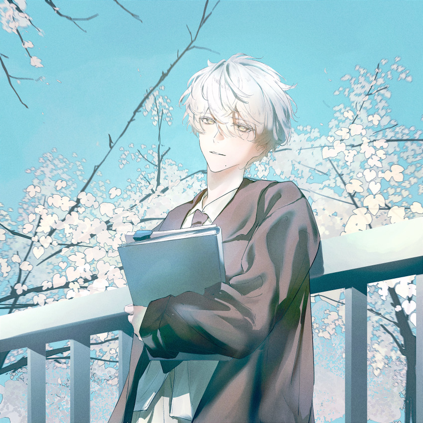 1boy absurdres black_jacket black_necktie blue_sky chinese_commentary collared_shirt commentary_request hair_between_eyes highres holding_binder honseie jacket looking_at_viewer male_focus mole mole_under_mouth necktie outdoors parted_lips punishing:_gray_raven shirt short_hair sky smile solo wanshi_(pgr) white_hair white_shirt yellow_eyes