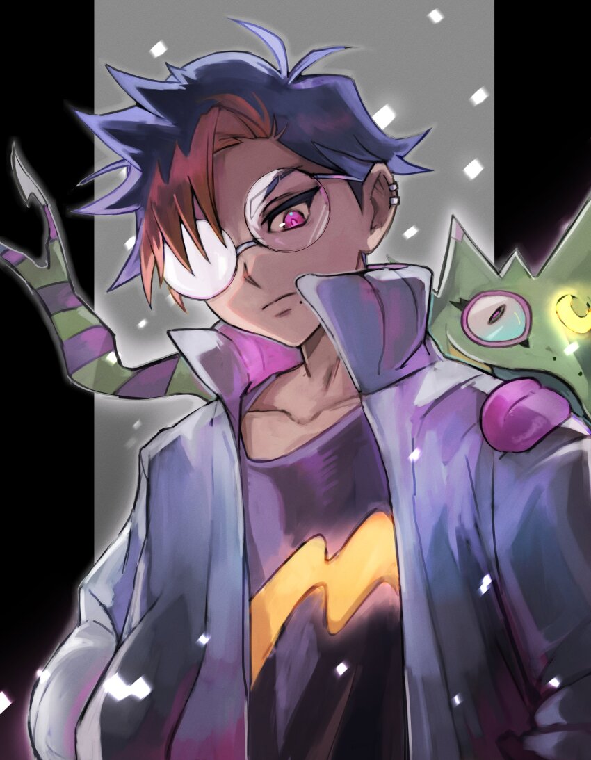 1boy absurdres arupg black_border black_shirt blue_hair border collarbone digimon digimon_beatbreak facial_mark forehead_mark gecko glasses glowing grey_background highres jacket male_focus mole mole_under_mouth multicolored_hair purple_eyes red_hair shirt simple_background tongue tongue_out two-tone_hair white_jacket