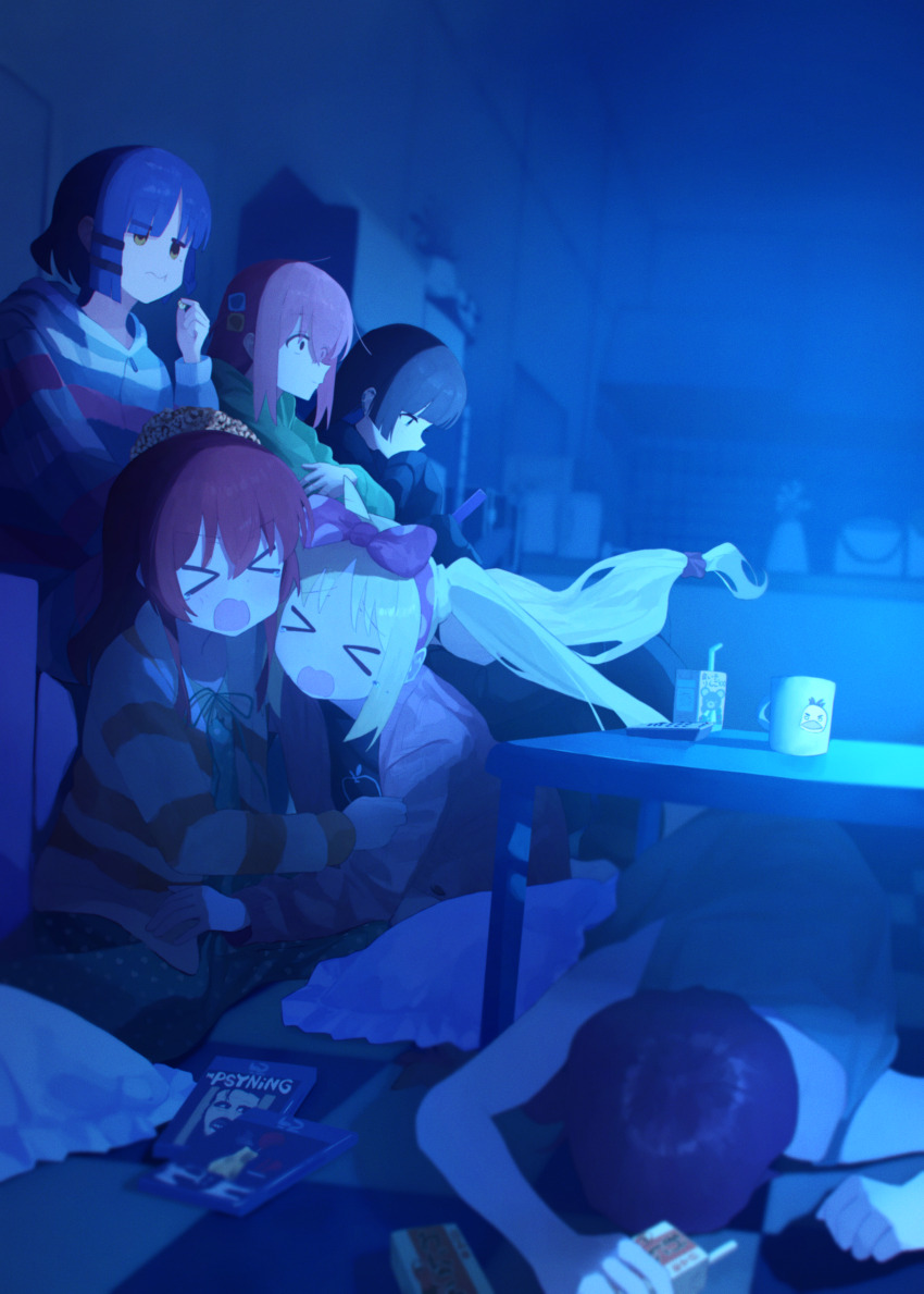 &gt;_&lt; 6+girls absurdres alcohol alcohol_carton black_hair blonde_hair blue_hair blue_theme bocchi_the_rock! bow carton cellphone commentary_request constricted_pupils controller cube_hair_ornament dress dvd_case ear_piercing eating food gotoh_hitori green_dress green_sweater hair_bow hair_ornament highres hiroi_kikuri hug ijichi_nijika ijichi_seika it_(stephen_king) kita_ikuyo long_hair multiple_girls pa-san pajamas parody phone piercing pink_bow pink_hair popcorn purple_hair red_hair remote_control revision scared shirasuke_0822 short_hair sleepover sleepwear slice_of_life smartphone striped_clothes striped_sweater sweater the_shining title_parody under_table yamada_ryo yellow_eyes