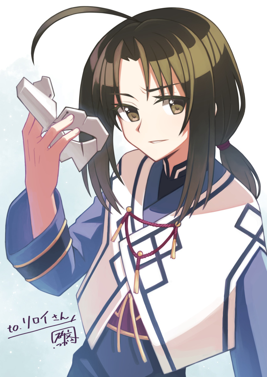 1boy ahoge blue_eyes brown_eyes brown_hair haku_(utawarerumono) hibun_tsukasa highres holding holding_mask long_hair long_sleeves looking_at_viewer male_focus mask parted_lips ponytail solo translation_request upper_body utawarerumono utawarerumono:_itsuwari_no_kamen