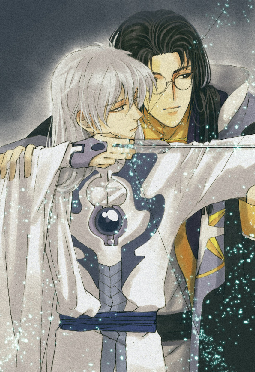 2boys aiming arrow_(projectile) black_eyes black_hair black_sash blue_sash bow_(weapon) cape cardcaptor_sakura chest_jewel closed_mouth clow_reed concentrating drawing_bow eyewear_strap glasses grey_background grey_eyes hair_between_eyes hair_over_shoulder hair_pulled_back hand_on_another&#039;s_arm highres holding holding_bow_(weapon) holding_weapon jacket light_particles long_hair long_sleeves looking_ahead low_ponytail male_focus multiple_boys ponytail profile robe round_eyewear sash shirt side_cape sideways_glance sleeves_past_wrists tai3_3 teaching upper_body weapon white_cape white_hair white_robe white_shirt yellow_jacket yue_(cardcaptor_sakura)