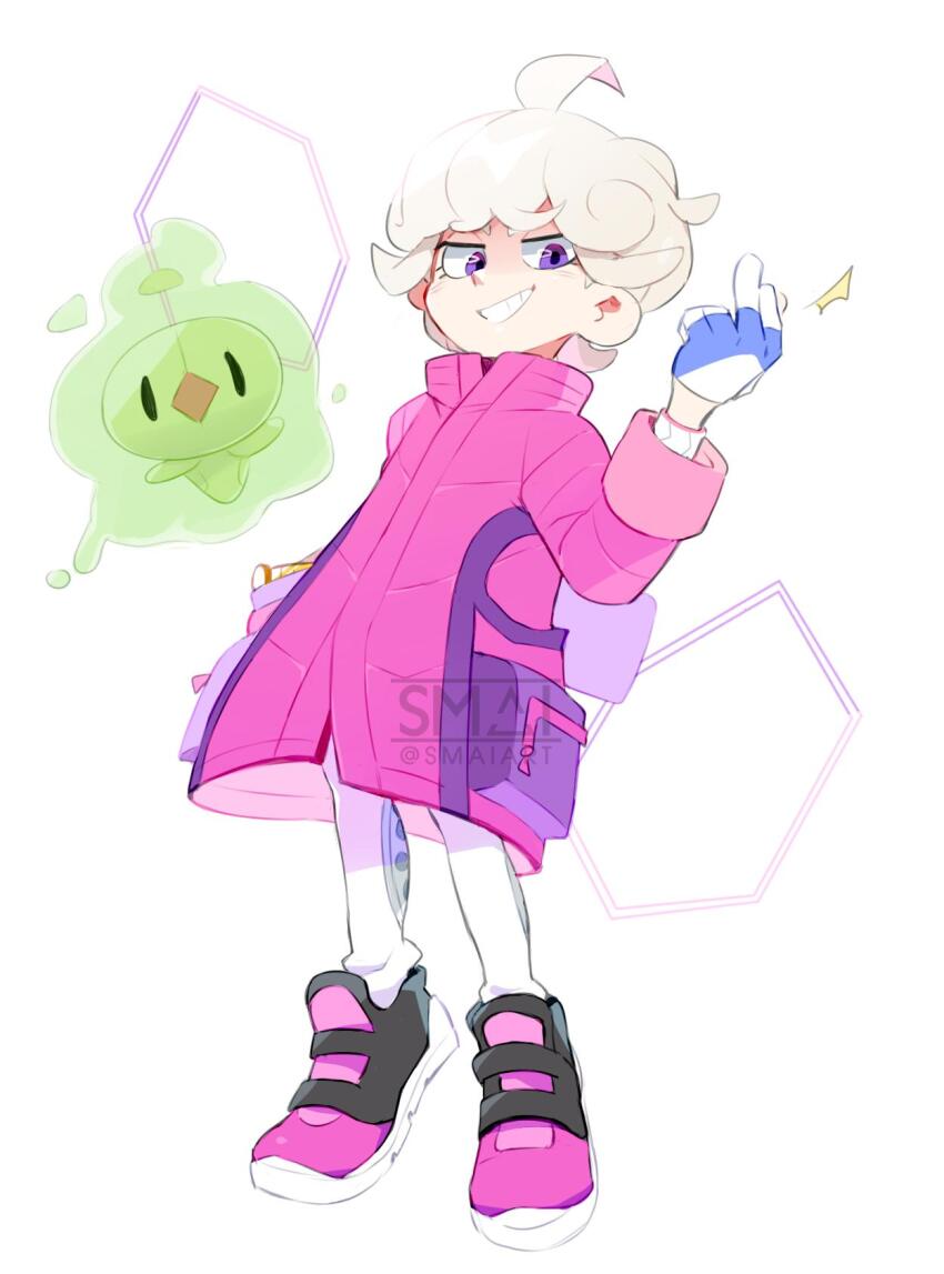1boy bede_(pokemon) duosion gen_5_pokemon gloves grin half-closed_eyes highres jacket male_focus nintendo pokemon pokemon_swsh purple_eyes sami_briggs shoes smile solo standing white_background white_hair
