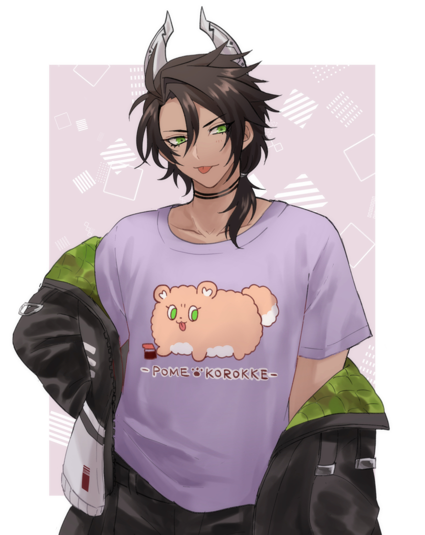 1boy aragami_oga black_choker black_hair black_pants choker collarbone dark-skinned_male dark_skin demon_horns green_eyes highres holostars horns jacket looking_to_the_side male_focus medium_hair mioto_(tsubsq_m) open_clothes open_jacket pants print_shirt shirt side_ponytail simple_background solo tongue tongue_out upper_body virtual_youtuber