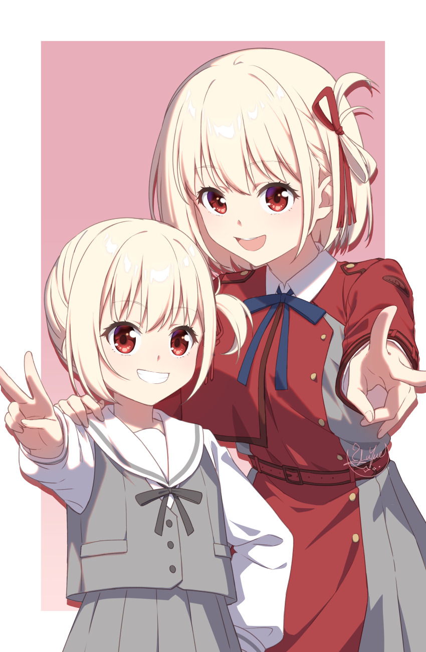 2girls absurdres aged_down blonde_hair blue_ribbon border commentary_request dress dual_persona grey_dress grey_ribbon grey_skirt grey_vest grin hair_ribbon hand_on_own_hip highres looking_at_viewer luyue lycoris_recoil lycoris_uniform multiple_girls neck_ribbon nishikigi_chisato open_mouth outside_border pink_background red_dress red_eyes red_ribbon ribbon sailor_collar shirt short_hair side_ponytail signature simple_background skirt skirt_set smile teeth two-tone_dress upper_teeth_only v vest white_border white_sailor_collar white_shirt