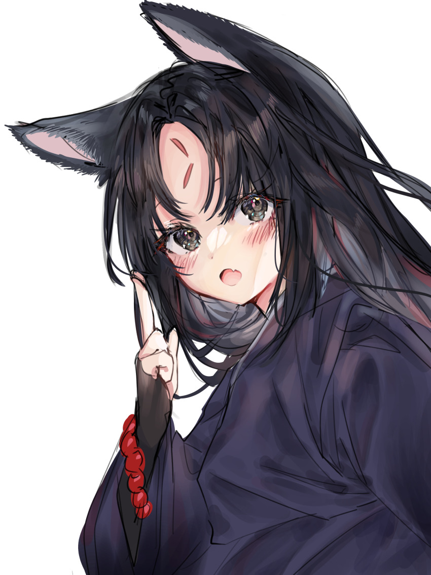 1girl 414_(hncx3355) :o animal_ears arknights bead_bracelet beads black_gloves black_hair black_kimono blush bracelet brown_eyes commentary_request dog_ears facial_mark fang fingerless_gloves forehead_mark gloves highres japanese_clothes jewelry kimono korean_commentary long_hair looking_at_viewer open_mouth parted_bangs saga_(arknights) simple_background skin_fang solo upper_body white_background