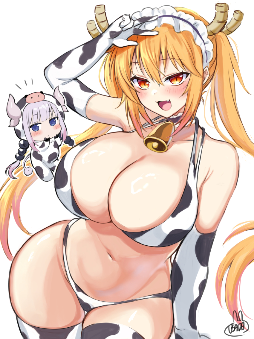 2girls :3 absurdres animal_print bikini blonde_hair breasts cosplay cow_print cow_print_bikini curvy elbow_gloves fang gloves highres horns huge_breasts kanna_kamui kigurumi kobayashi-san_chi_no_maidragon looking_at_viewer multiple_girls navel no_tail print_bikini stomach swimsuit tail thighhighs tohru_(maidragon) usada_mimiz w wide_hips yellow_eyes