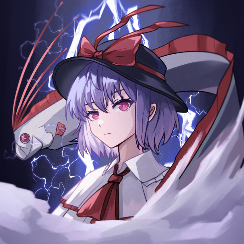 1girl bow capelet chunjiu closed_mouth commentary_request electricity expressionless fish hat hat_bow highres looking_at_viewer nagae_iku oarfish pink_eyes purple_hair red_bow short_hair solo touhou white_capelet