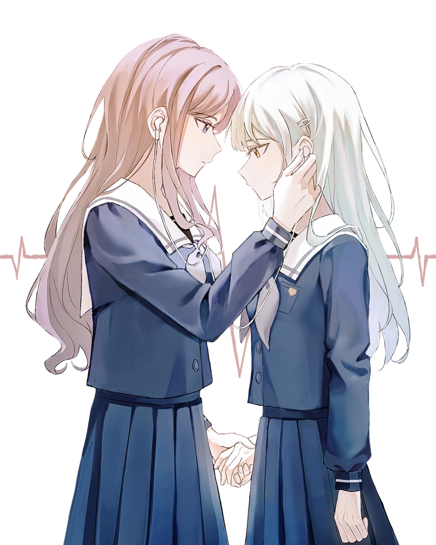 2girls bang_dream! bang_dream!_it&#039;s_mygo!!!!! blue_eyes blue_skirt blue_sky brown_hair cardiogram chinese_commentary commentary_request crimiko earphones green_hair grey_neckerchief hair_ornament hairclip highres holding_hands long_hair long_sleeves multiple_girls nagasaki_soyo neckerchief pleated_skirt sailor_collar school_uniform shared_earphones simple_background skirt sky tsukinomori_school_uniform wakaba_mutsumi white_background white_sailor_collar yellow_eyes yuri