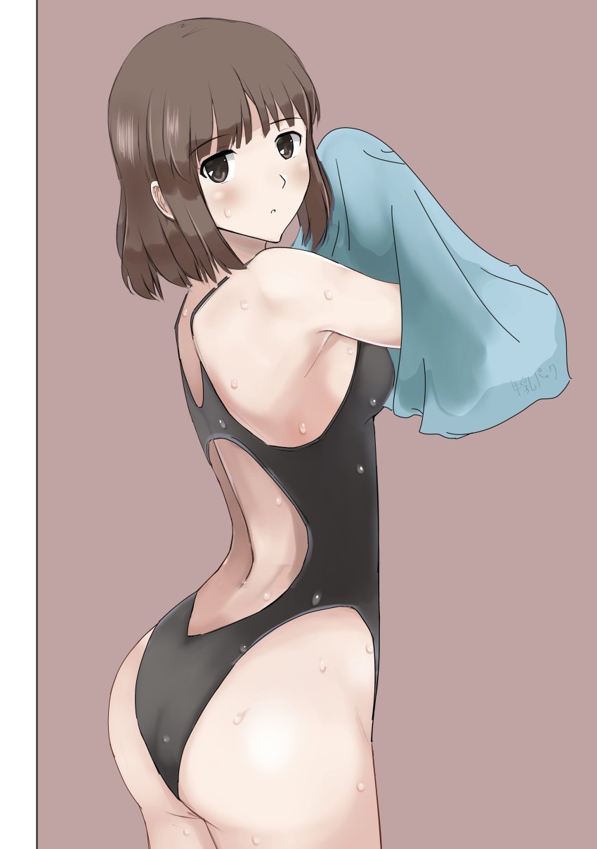 1girl absurdres amagami ass breasts brown_eyes brown_hair commentary_request competition_swimsuit drying drying_body from_behind gyuunyuu_pack_(tanaka) highres looking_at_viewer medium_breasts one-piece_swimsuit parted_lips short_hair solo swimsuit tanaka_keiko_(amagami) towel wet