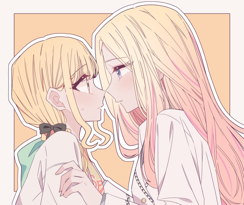 2girls blonde_hair blush closed_mouth commentary eye_contact fang fujita_kotone gakuen_idolmaster hand_on_another&#039;s_shoulder highres hood hoodie idolmaster jacket juo_sena kousaka_0v0 looking_at_another multiple_girls outline parted_lips pink_streaks purple_eyes simple_background skin_fang white_hoodie white_jacket white_outline yellow_background yellow_eyes yuri
