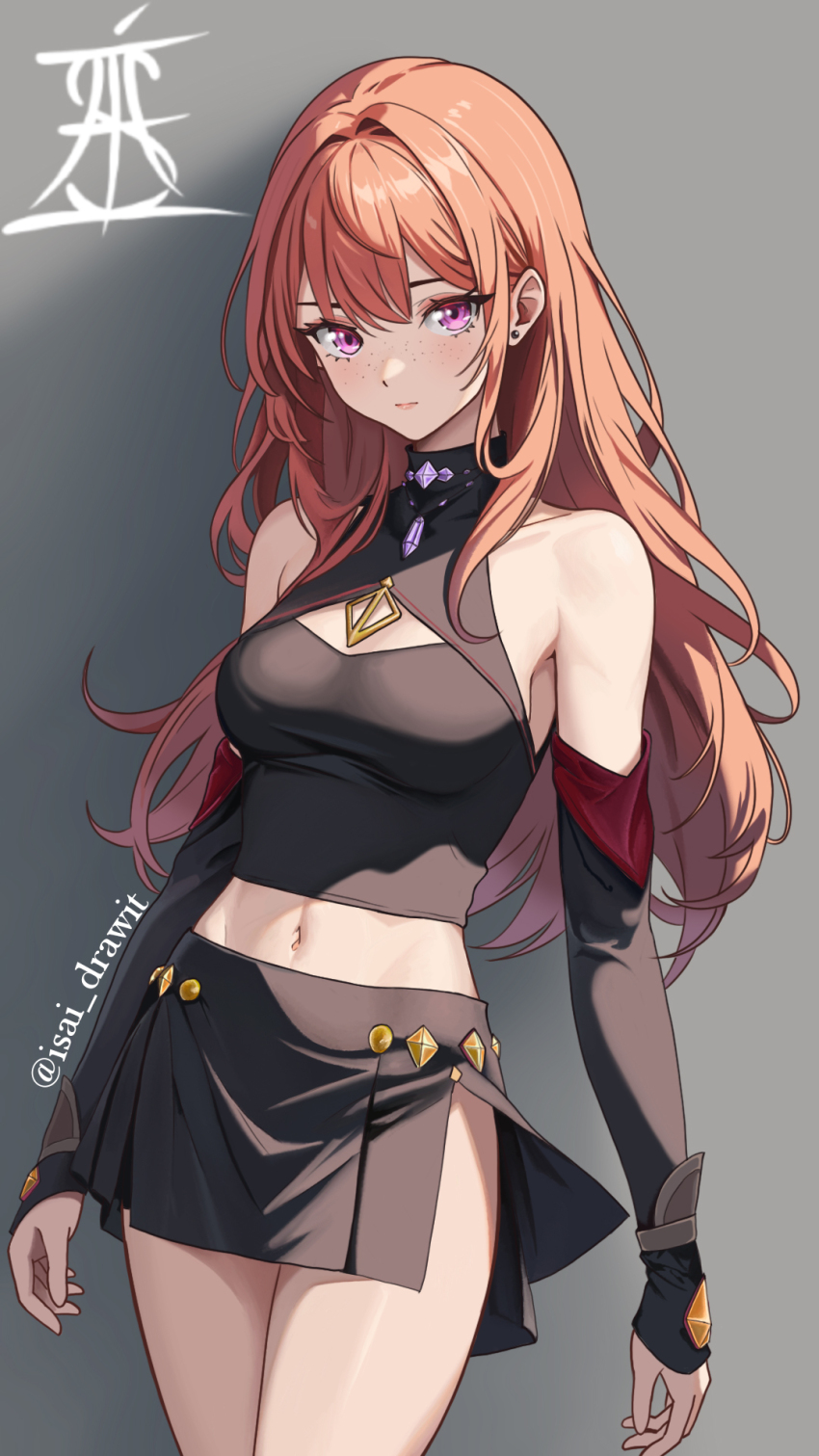 1girl artist_logo black_shirt black_skirt black_sleeves breasts cleavage_cutout clothing_cutout commentary_request crystal detached_sleeves earrings freckles grey_background halter_shirt halterneck highres isai_salazar jewelry light_blush linea_alba logo long_hair looking_at_viewer medium_breasts midriff necklace orange_hair original pink_eyes shadow shirt skirt spanish_commentary stud_earrings twitter_username