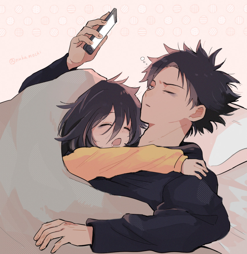 1boy 1girl bags_under_eyes black_hair black_shirt blanket brother_and_sister cellphone closed_eyes commentary_request drooling from_side girl_on_top grey_eyes hair_between_eyes hetero highres holding holding_phone incest kuroki_tomoki kuroki_tomoko long_hair long_sleeves looking_at_phone looking_up lying messy_hair mouth_drool nuka_(nukamochi) on_back on_bed one_eye_closed open_mouth orange_shirt parted_lips phone pillow saliva shared_bed shirt short_hair siblings sidelocks sleeping sleepy smartphone spiked_hair squeans twitter_username under_covers watashi_ga_motenai_no_wa_dou_kangaetemo_omaera_ga_warui!