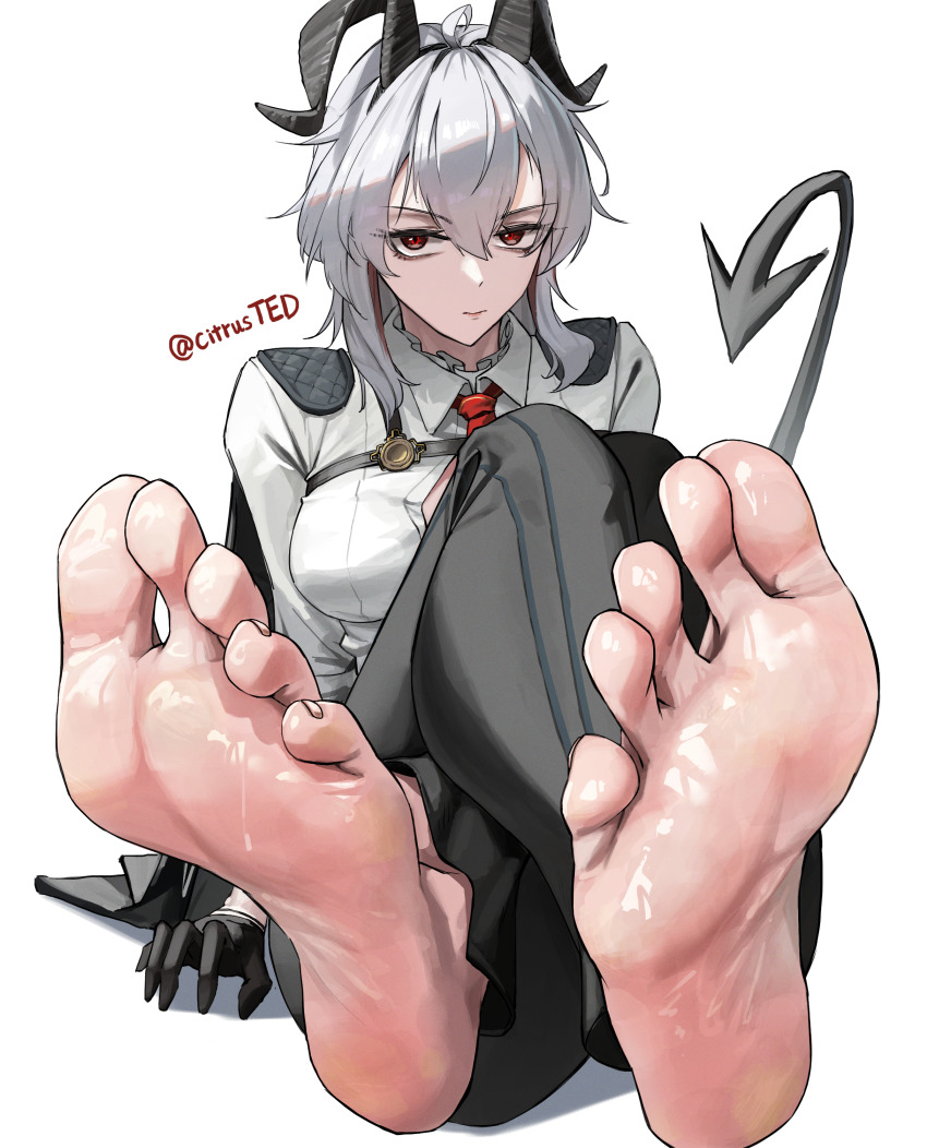 1girl absurdres barefoot citrusted demon_tail feet grey_hair highres horns long_hair looking_at_viewer red_eyes soles sweat tail toes wuthering_waves zani_(wuthering_waves)
