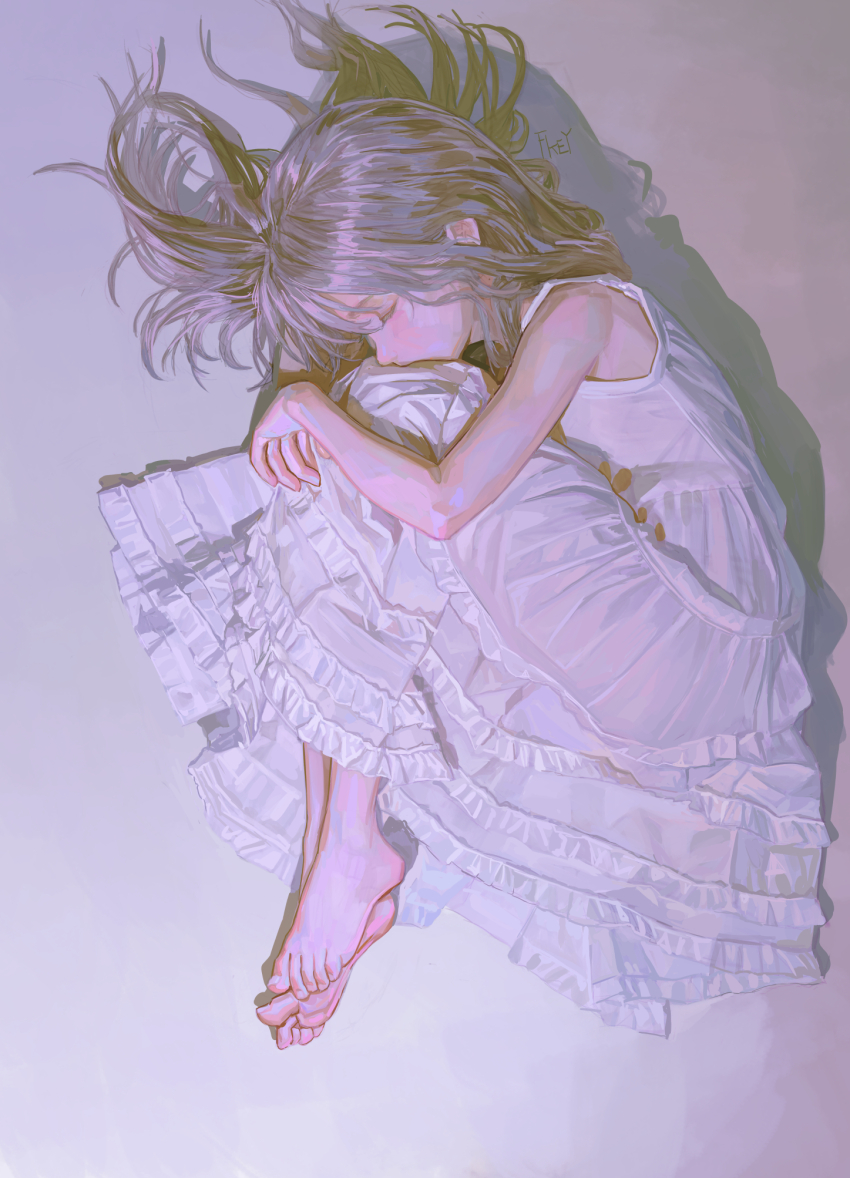 1girl artist_name barefoot closed_eyes commentary curled_up dress feiqizi_(fkey) fetal_position fkey from_side full_body grey_hair highres knee_to_face lying on_side original sleeping solo symbol-only_commentary white_dress