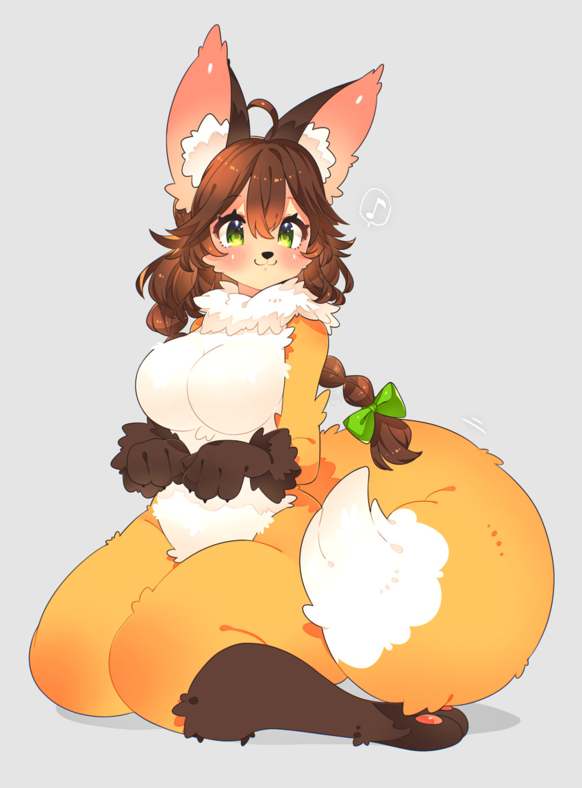 1girl :3 animal_ear_fluff animal_ears animal_feet animal_hands animal_nose blush bow braid breasts brown_fur brown_hair closed_mouth fox_ears fox_girl fox_tail full_body furry furry_female green_bow green_eyes grey_background hair_between_eyes hair_bow highres large_breasts long_hair looking_at_viewer multicolored_fur musical_note navel neck_fur orange_fur original pawpads simple_background single_braid sitting smile solo spoken_musical_note tail thick_thighs thighs toconikky white_fur