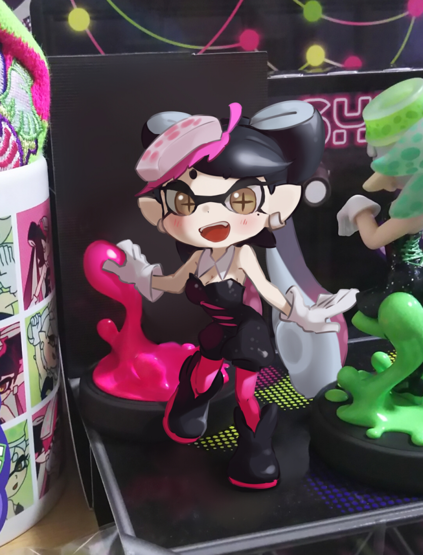 1girl amiibo bare_shoulders black_boots black_dress black_hair boots bow-shaped_hair breasts bubble_skirt callie_(splatoon) callie_(squid_sisters_outfit)_(splatoon) cephalopod_eyes cleavage collar commentary_request detached_collar dress earrings eyelashes food food-themed_hair_ornament full_body gloves gradient_hair hair_ornament highres hoop_earrings jewelry knees light_blush long_hair looking_at_viewer marie_(splatoon) marie_(squid_sisters_outfit)_(splatoon) mole mole_under_eye multicolored_hair nintendo open_mouth paint pantyhose photo_background pink_hair pink_pantyhose pointy_ears short_dress skirt small_breasts smile solo solo_focus splatoon_(series) standing strapless strapless_dress sushi teeth ukata upper_teeth_only very_long_hair white_collar white_gloves yellow_eyes