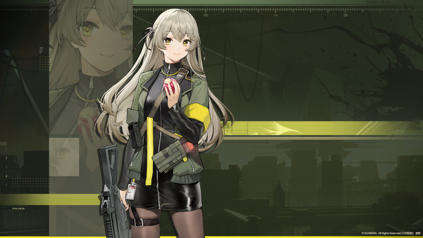 1girl black_bow black_socks bow girls&#039;_frontline girls&#039;_frontline_2:_exilium green_eyes grey_hair gun highres holding holding_weapon long_hair socks solo standing submachine_gun ump40_(girls&#039;_frontline) weapon