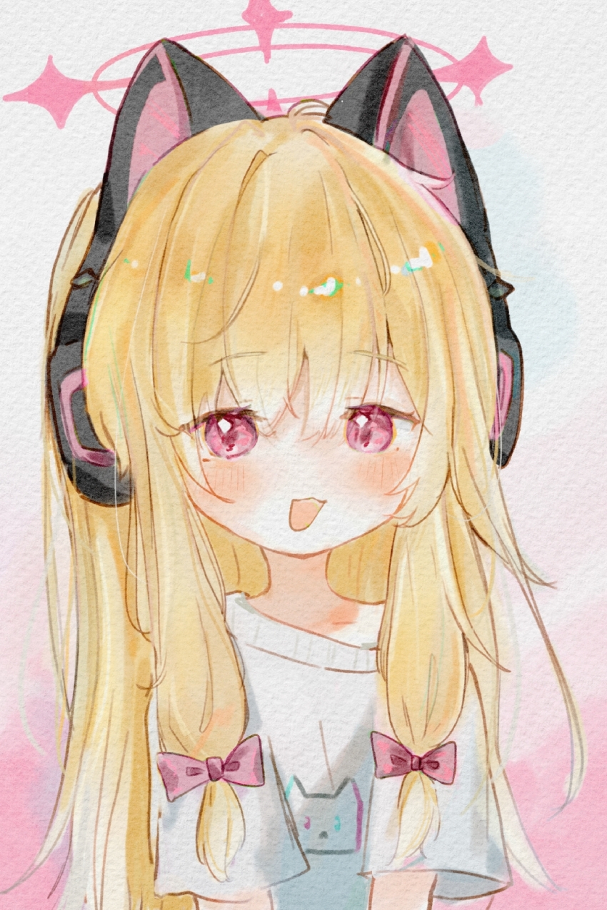 1girl :3 :d alternate_hair_length alternate_hairstyle animal_ear_headphones animal_ears animal_print blonde_hair blue_archive blush bommie bow cat_ear_headphones cat_ears cat_print chinese_commentary commentary_request fake_animal_ears gradient_background hair_between_eyes hair_bow halo headphones highres long_hair long_sidelocks looking_at_viewer low-tied_sidelocks momoi_(blue_archive) open_mouth pink_background pink_bow pink_eyes pink_halo print_shirt shirt short_sleeves sidelocks single_bare_shoulder single_off_shoulder smile solo t-shirt two-tone_background upper_body very_long_hair watercolor_effect white_background white_shirt