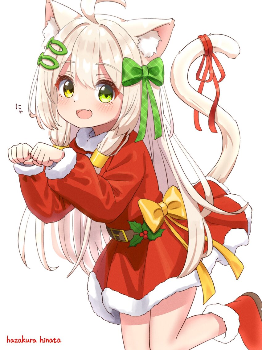 1girl animal_ears belt blonde_hair boots bow cat_ears christmas christmas_ornaments cowboy_shot dress fish_hair_ornament fur-trimmed_boots fur-trimmed_dress fur_trim green_bow green_eyes hair_bow hair_ornament hazakura_hinata heterochromia highres holly kurumi_(hazakura_hinata) long_hair merry_christmas original red_boots santa_costume solo white_background yellow_bow yellow_eyes
