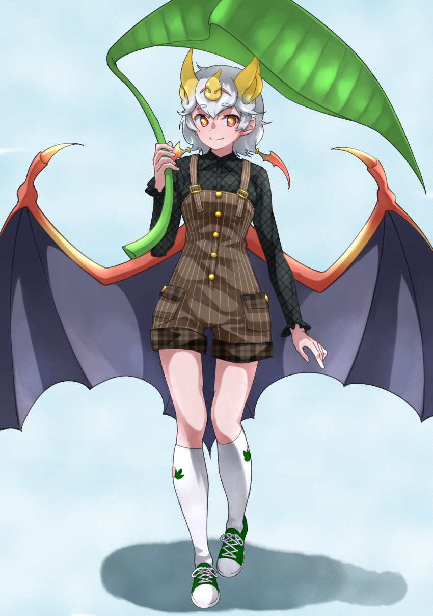 1girl animal_ears bat_ears bat_girl bat_wings black_shirt blue_background extra_ears full_body gradient_background highres honduran_white_bat_(kemono_friends) kemono_friends kneehighs leaf long_sleeves looking_at_viewer orange_eyes overalls shirt short_hair simple_background smile socks solo tanabe_(fueisei) white_hair white_socks wings