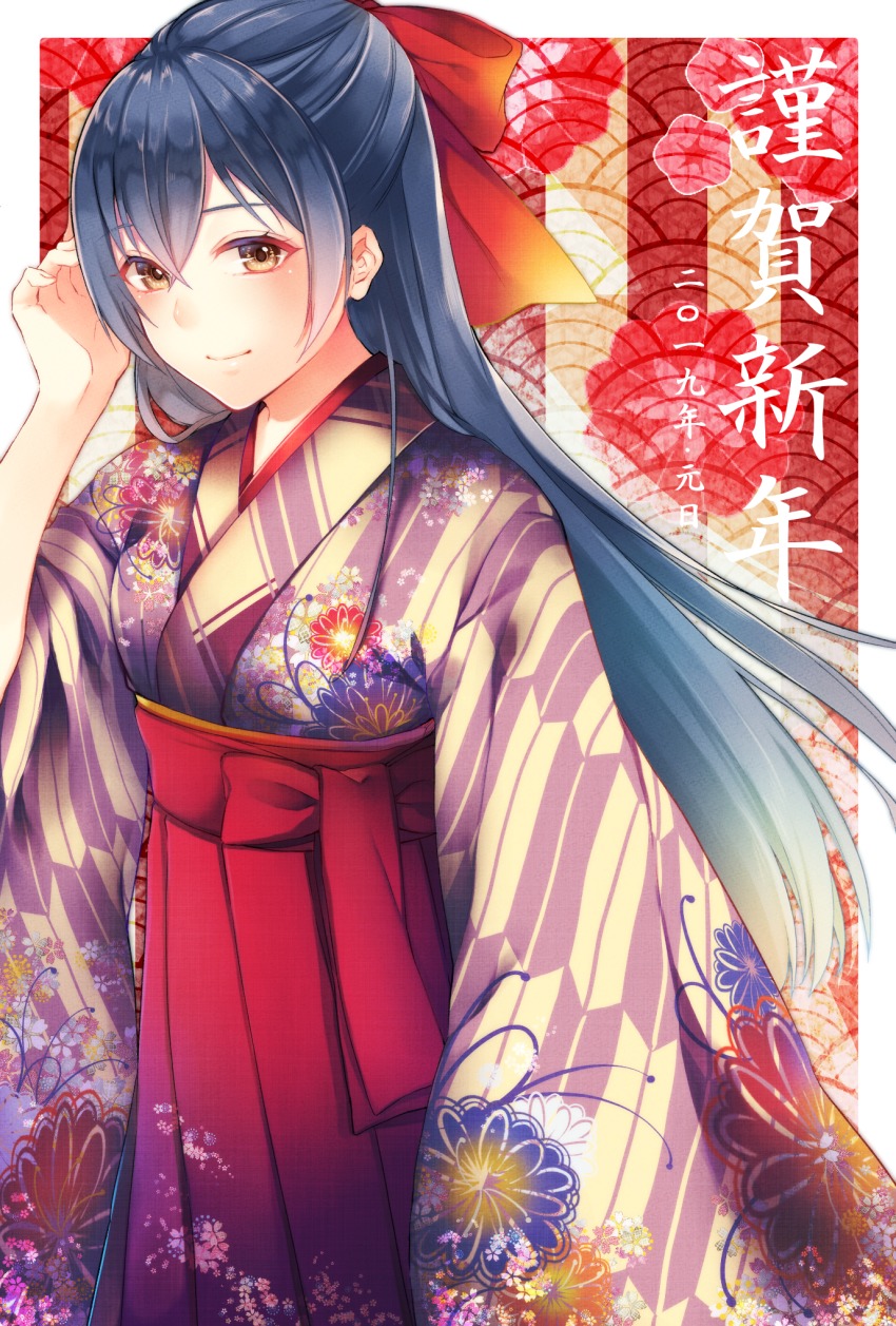 1girl blue_hair blush closed_mouth commentary_request cowboy_shot female_focus floral_print hair_between_eyes hair_ribbon hakama hakama_skirt hand_in_own_hair highres japanese_clothes kimono long_hair long_sleeves looking_at_viewer love_live! love_live!_school_idol_festival love_live!_school_idol_project meiji_schoolgirl_uniform red_hakama ribbon skirt smile solo sonoda_umi taishou_era wide_sleeves yellow_eyes yumari_nakura
