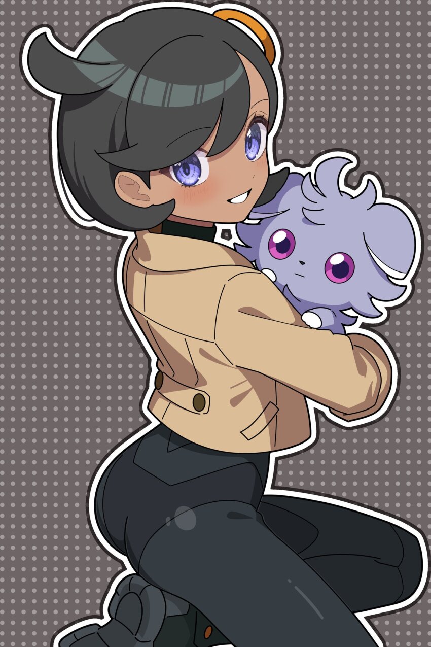 1girl ass black_bodysuit black_hair bodysuit brown_jacket emma_(pokemon) espurr gen_6_pokemon grey_background grin hair_ornament highres holding holding_pokemon jacket looking_at_viewer nintendo odorukaminoke pokemon pokemon_(creature) pokemon_legends:_z-a polka_dot polka_dot_background purple_eyes short_hair side_ahoge skin_tight smile soles