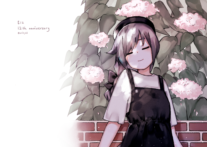 1girl anniversary beret bow braid brick_wall closed_eyes commentary_request dated dress flower grey_hair hair_bow hat head_tilt heupjok_ori hydrangea long_hair pinafore_dress sekka_yufu short_sleeves sleeveless sleeveless_dress smile solo utau