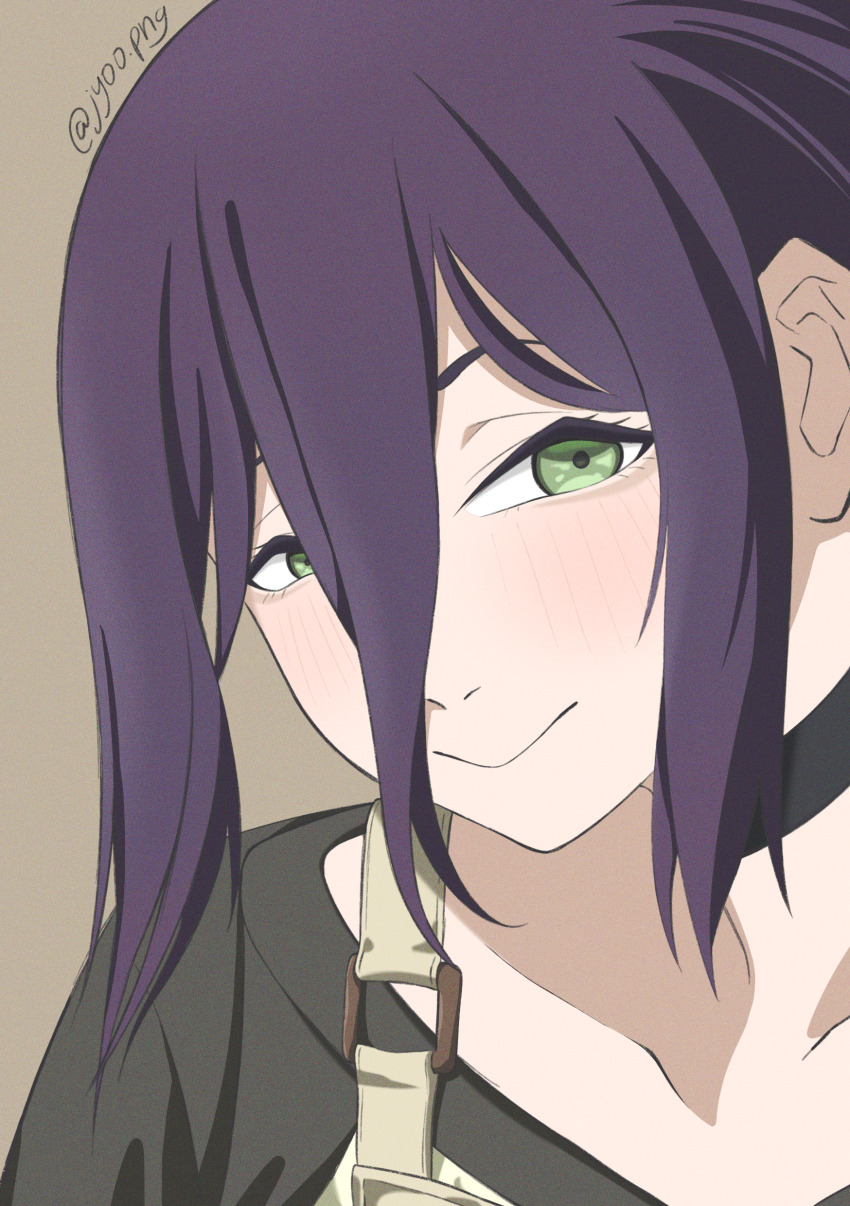 1girl absurdres apron black_choker black_shirt chainsaw_man choker closed_mouth grey_apron grey_background hair_between_eyes highres jyogen.png looking_at_viewer purple_hair reze_(chainsaw_man) shirt simple_background smile solo