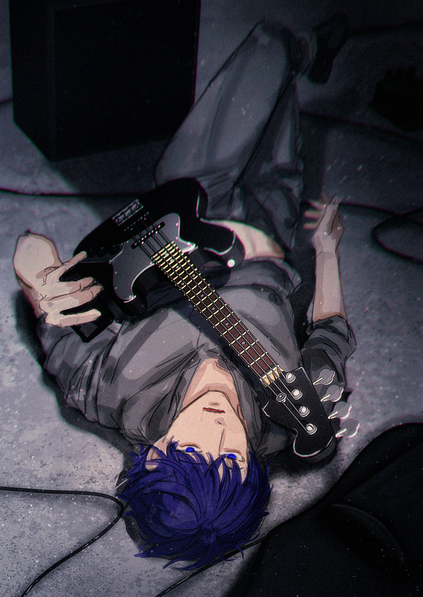 1boy bass_guitar blue_eyes blue_hair cable chromatic_aberration commentary_request crossed_legs bass_guitar fender_jazz_bass full_body grey_pants grey_shirt highres instrument knee_up looking_at_viewer lying male_focus on_back on_ground original pants parted_lips shirt short_hair solo zoshe099